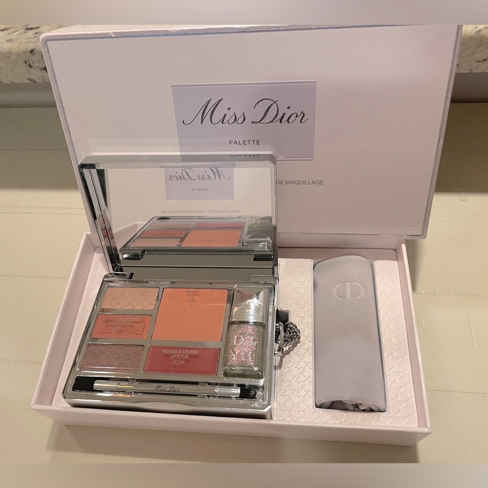 Miss CD Palette